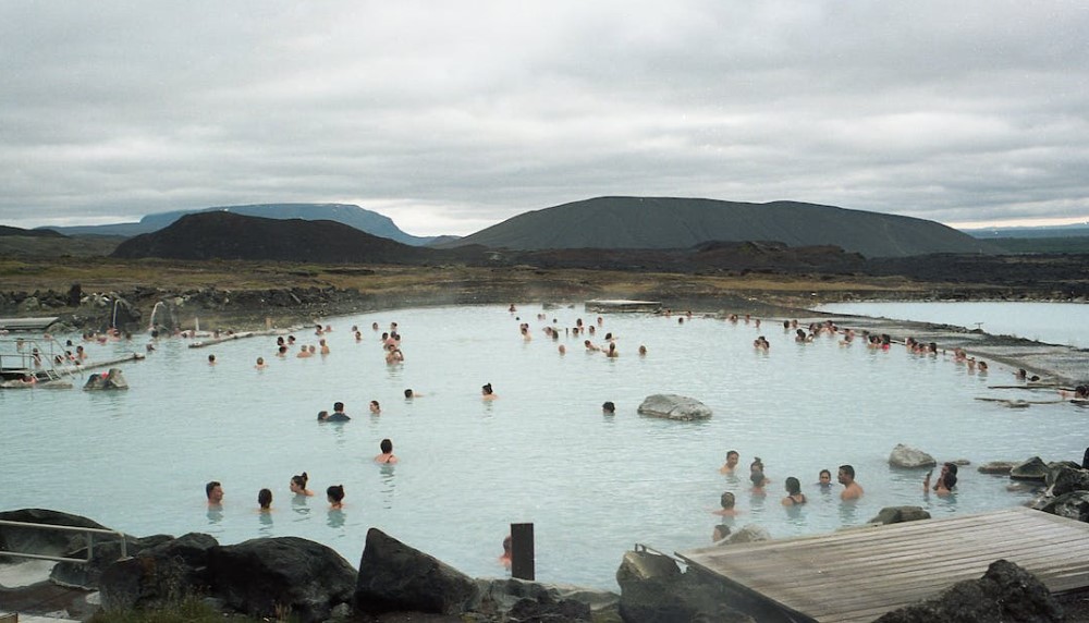 baño termal en islandia
